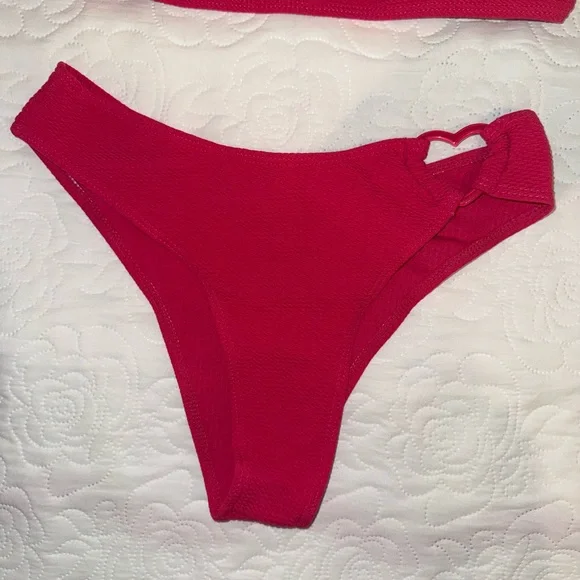 Red Heart-Accent Halter Bikini Set - Size Small - Picture 5 of 6